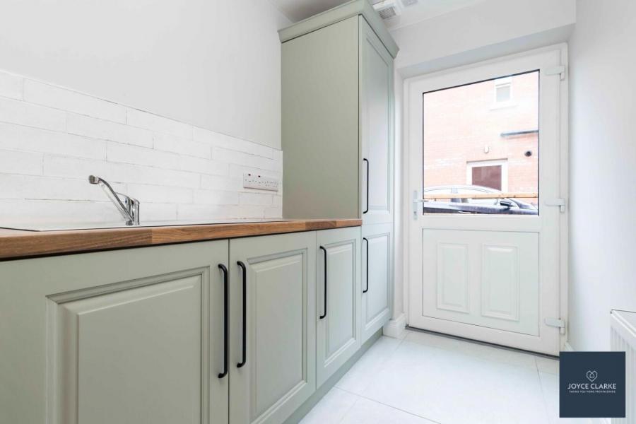 29, Rowan Manor