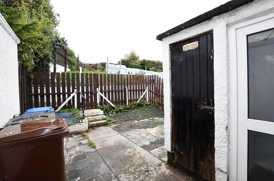 71 Moat Street
