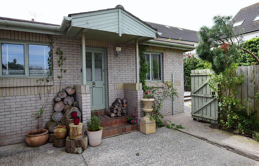 Annex To The Rear Of Groomsport Road, Bangor, BT20 5NS