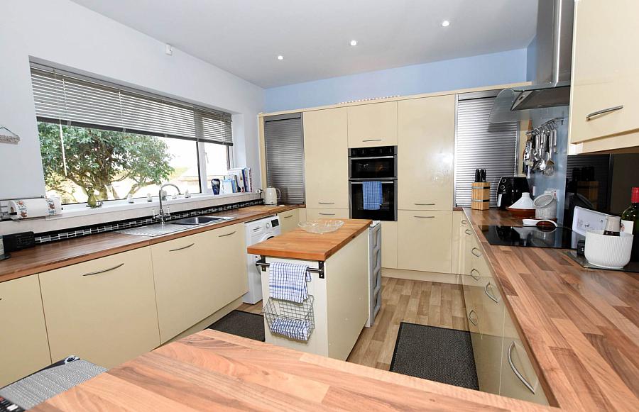 12 Green Road