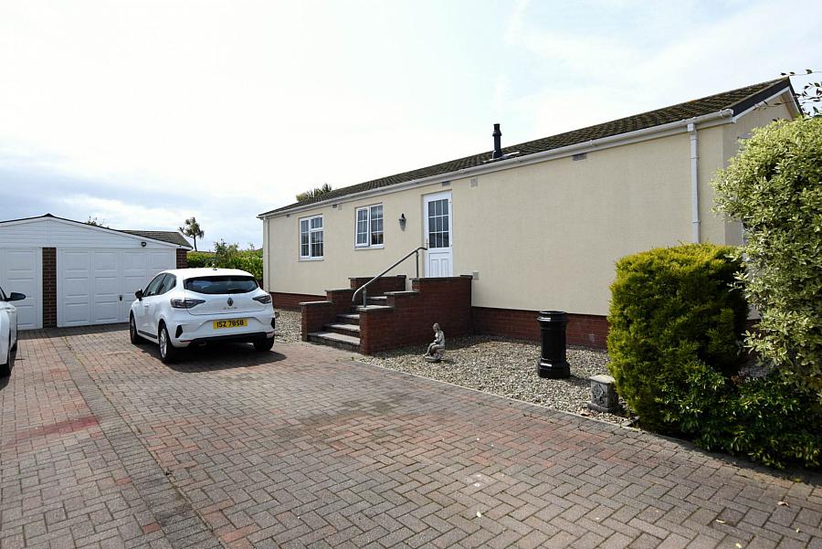 9 Kingfisher Way