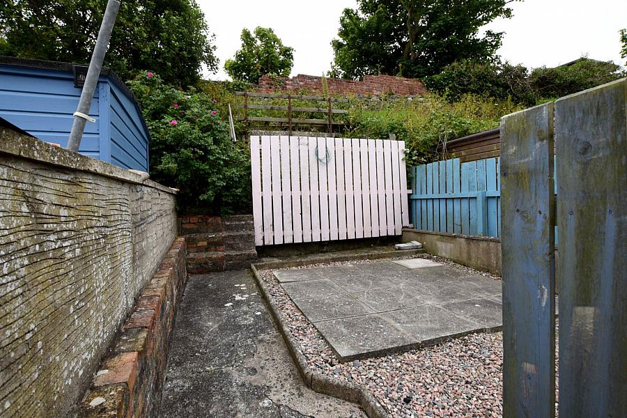 5 Meadowbank Avenue