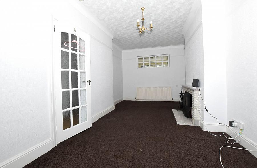 98 Moat Street