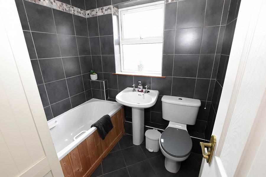 19 Gowland Meadow