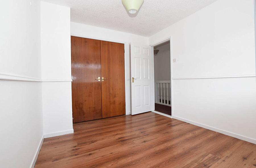 37 Meadowbank Avenue