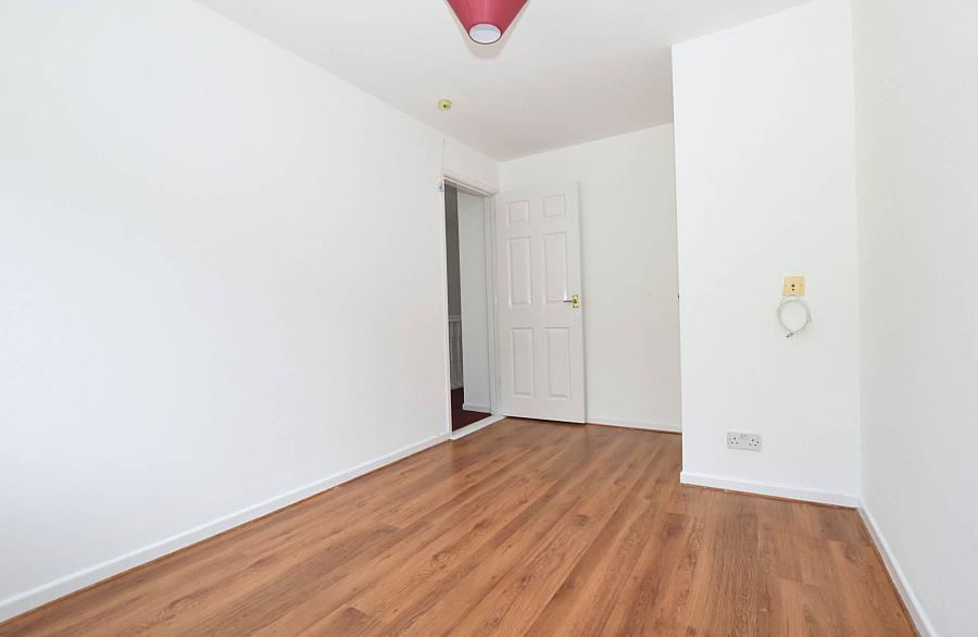 37 Meadowbank Avenue