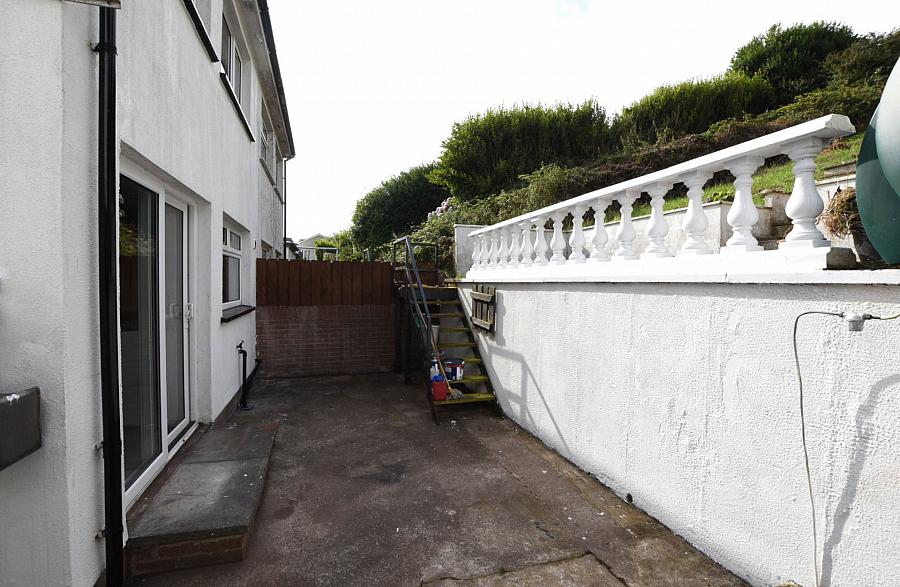 37 Meadowbank Avenue