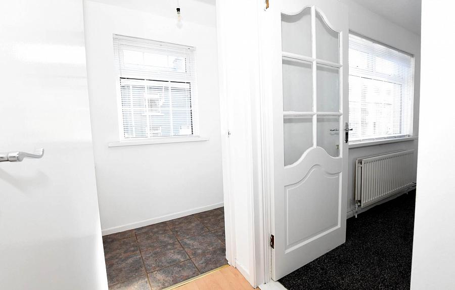 37 Meadowbank Avenue