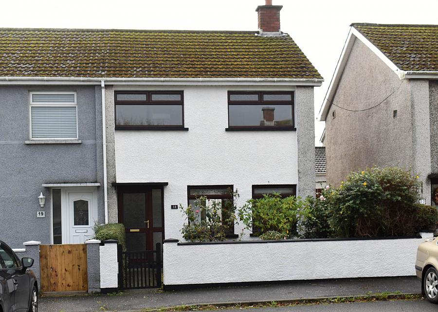 18 Meadow Close