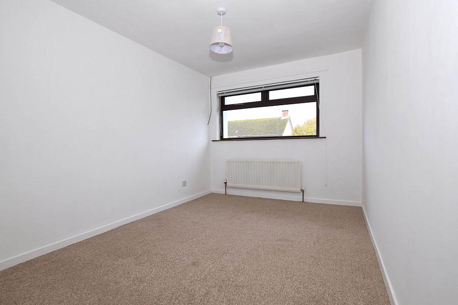 18 Meadow Close