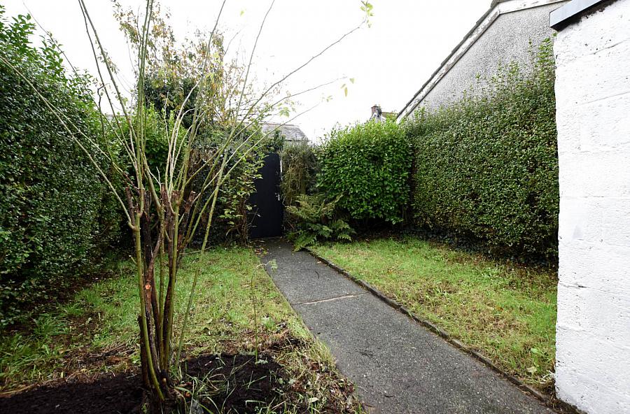 18 Meadow Close