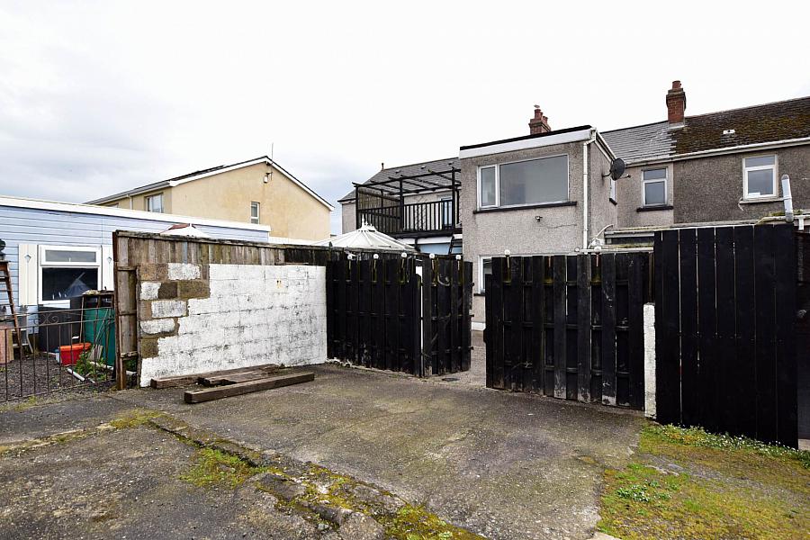 2 Gowdys Terrace