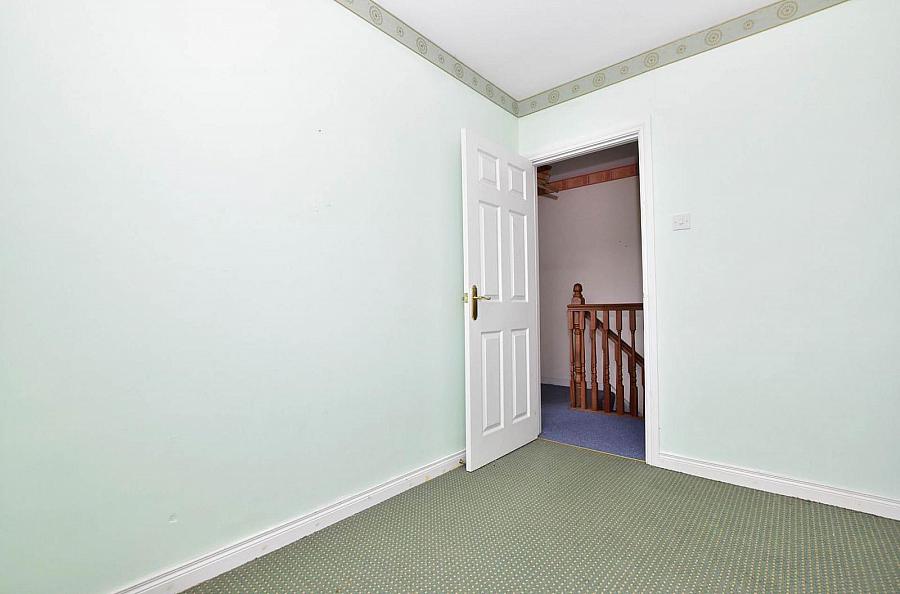 16B Millbank Crescent