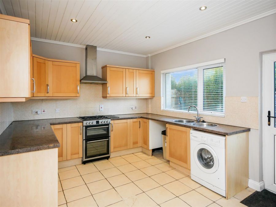6 Thorndale Road North