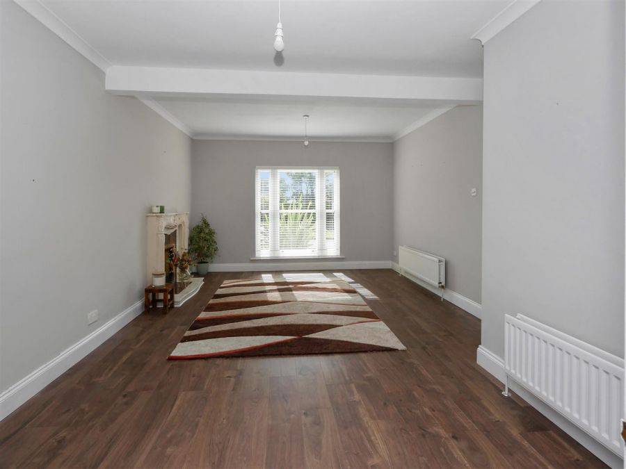 6 Thorndale Road North 6 Thorndale Road North