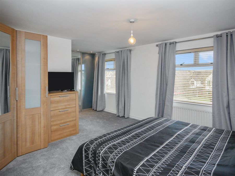 18 Croft Hill