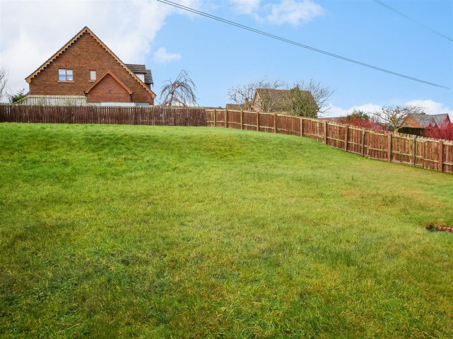 18 Croft Hill