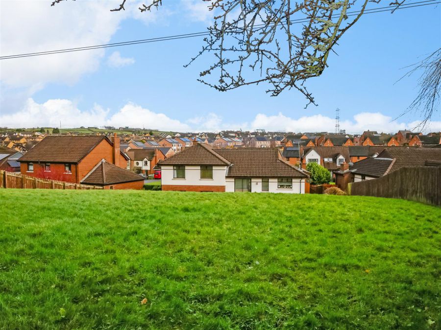 18 Croft Hill