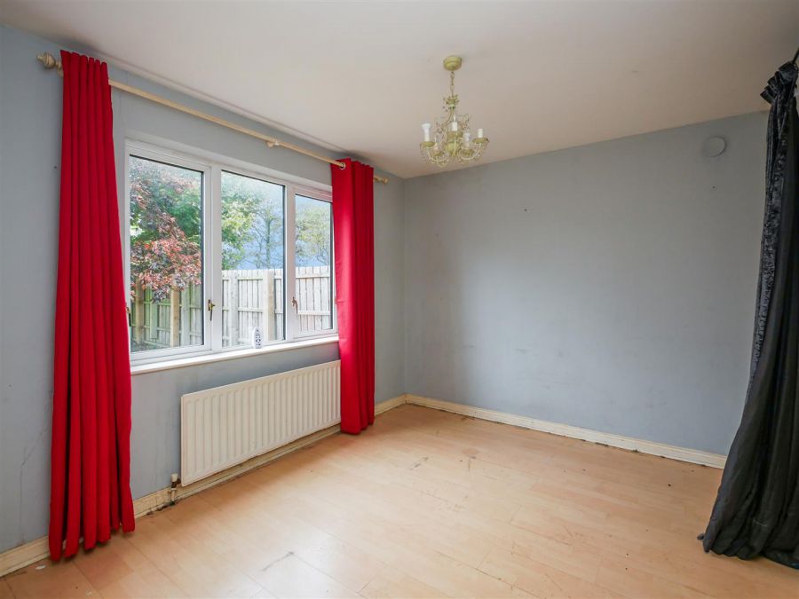 4 Baronscourt Lane