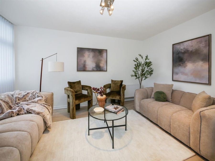 17A Castlehume Gardens, Belvoir Park