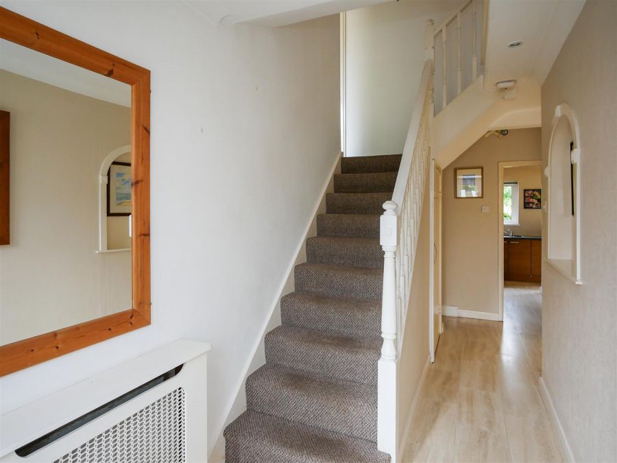 14 Lenaghan Gardens