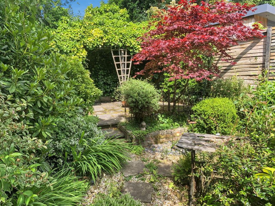 14 Lenaghan Gardens