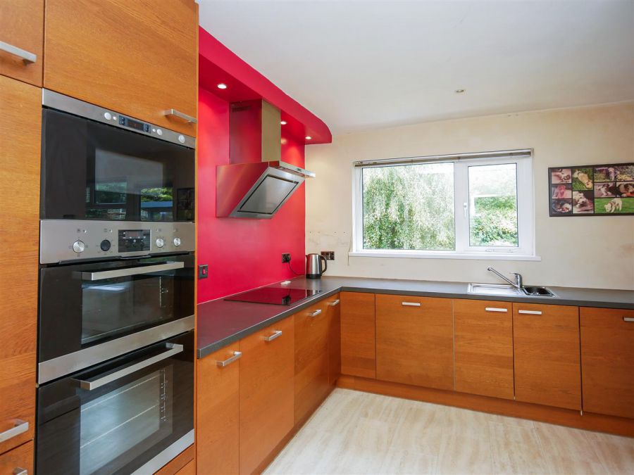 14 Lenaghan Gardens