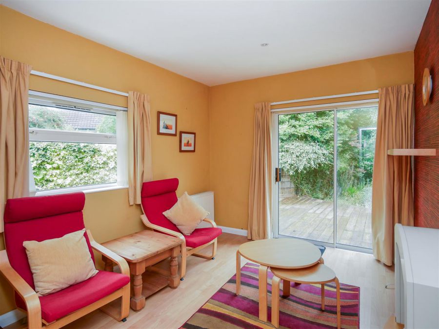 14 Lenaghan Gardens