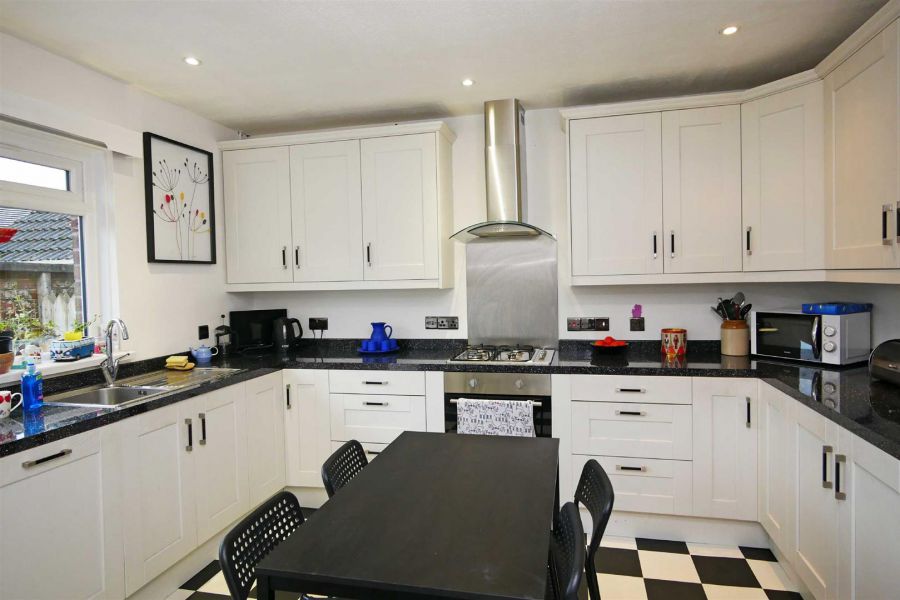 37 Knockbracken Crescent