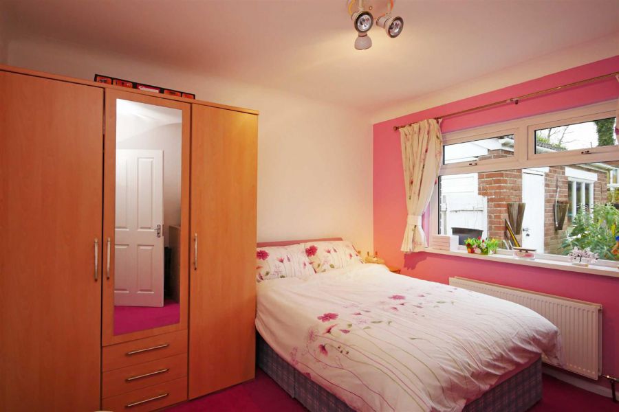 37 Knockbracken Crescent