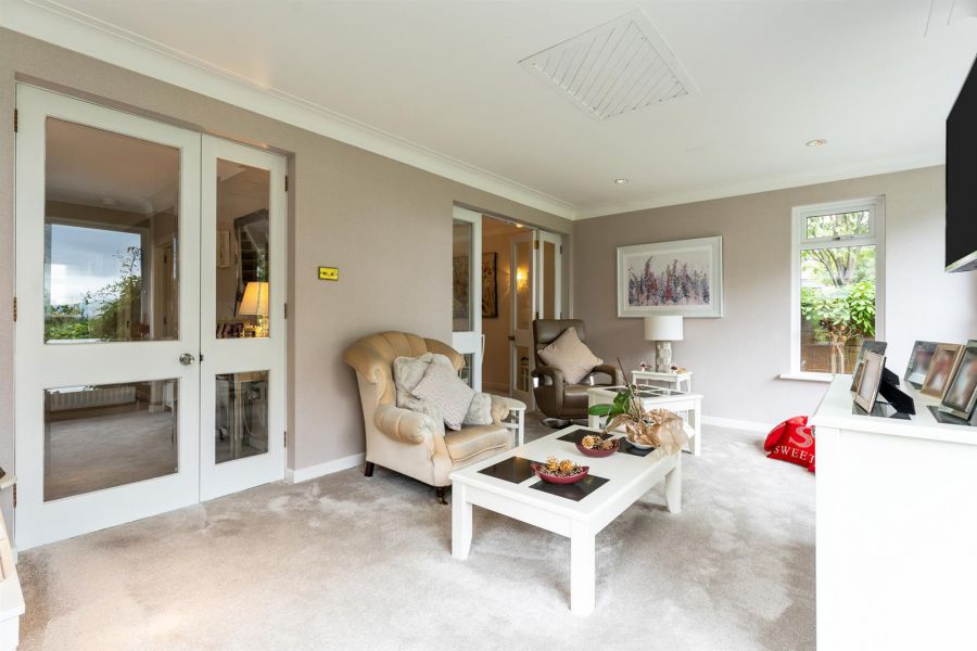 3 Willowbank Crescent