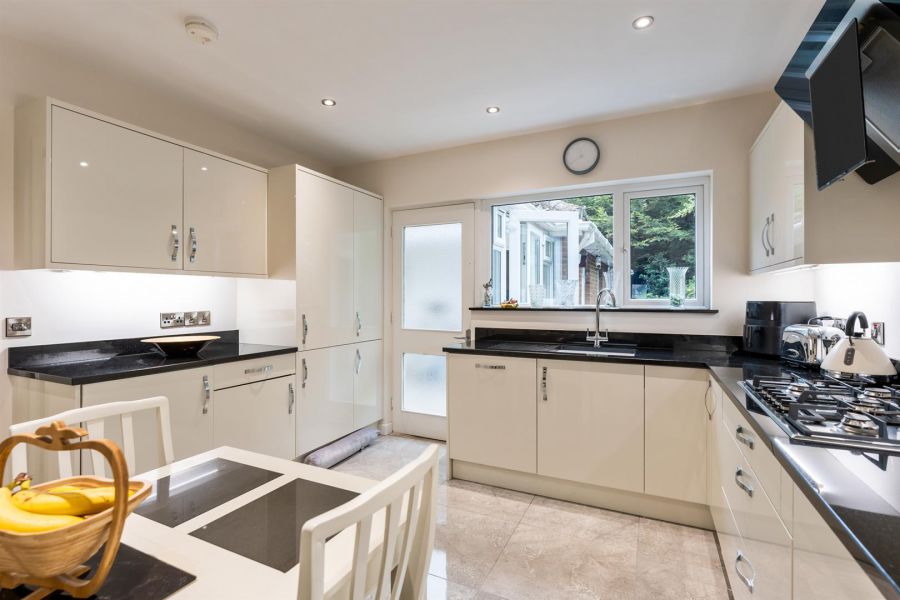 3 Willowbank Crescent