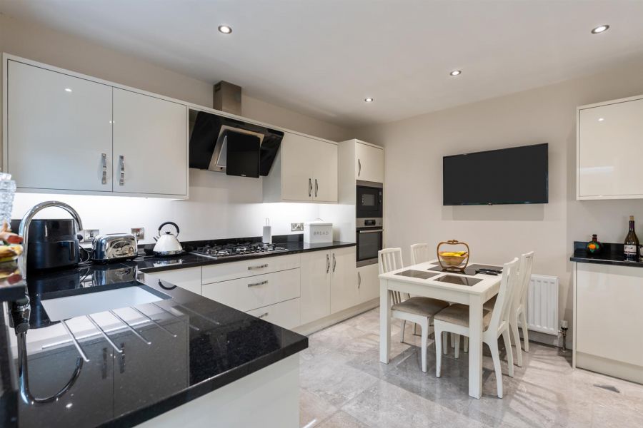 3 Willowbank Crescent