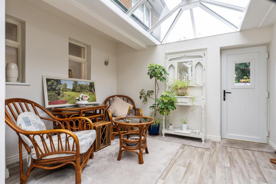 3 Willowbank Crescent
