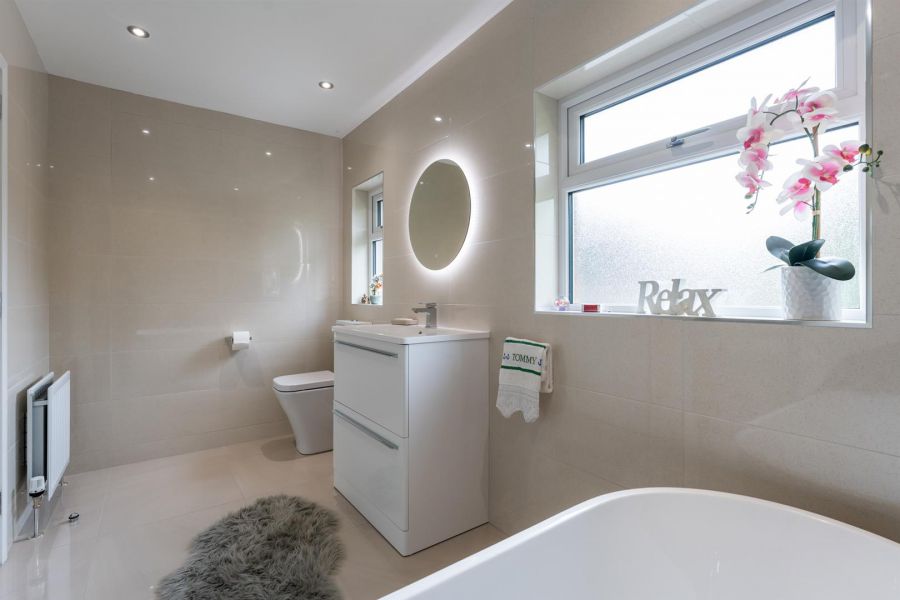 3 Willowbank Crescent