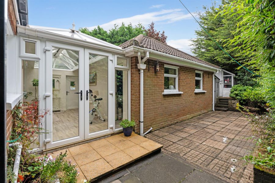 3 Willowbank Crescent