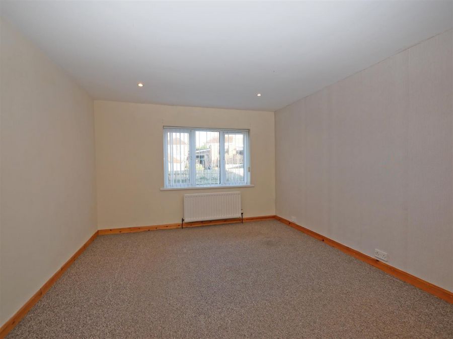 24 Glenholm Crescent, Newton Park