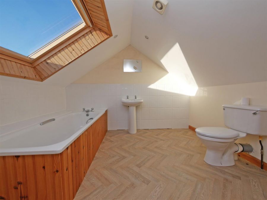 24 Glenholm Crescent, Newton Park