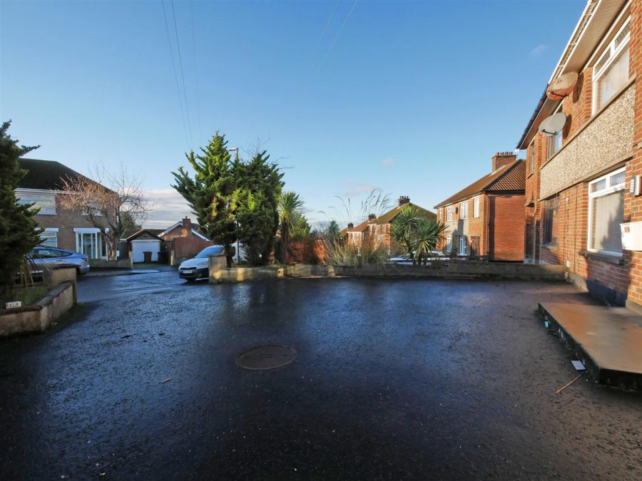 24 Glenholm Crescent, Newton Park