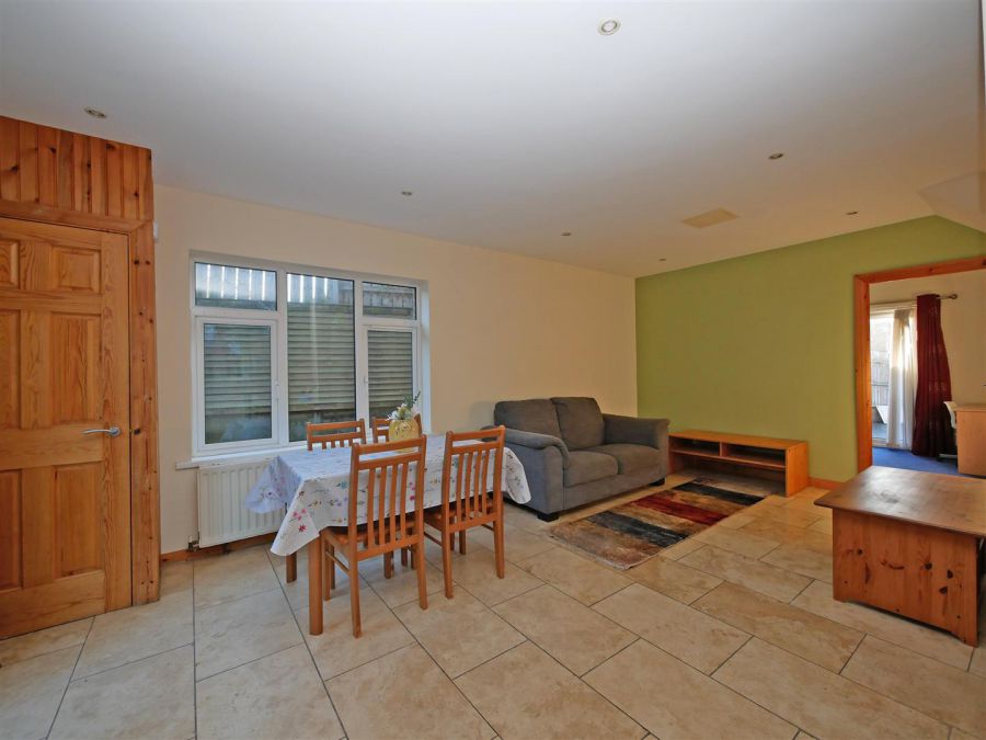 24 Glenholm Crescent, Newton Park