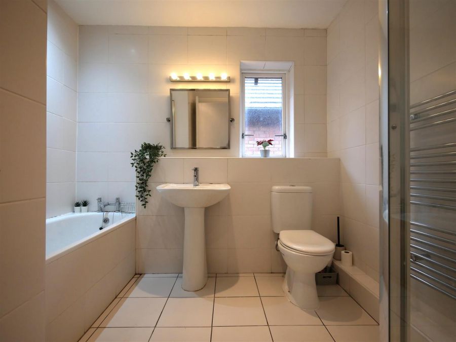 33 Hampton Manor, Hampton Park, Belfast 33 Hampton Manor, Hampton Park, Belfast