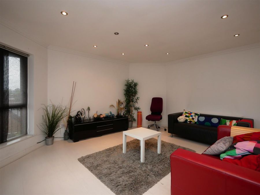 33 Hampton Manor, Hampton Park, Belfast 33 Hampton Manor, Hampton Park, Belfast