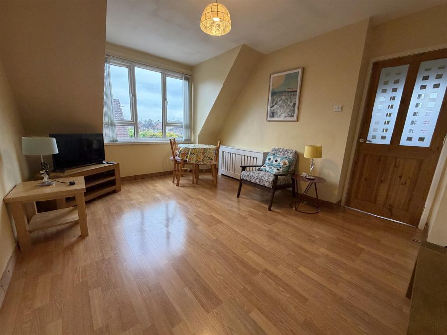 39B Carnbrae Park