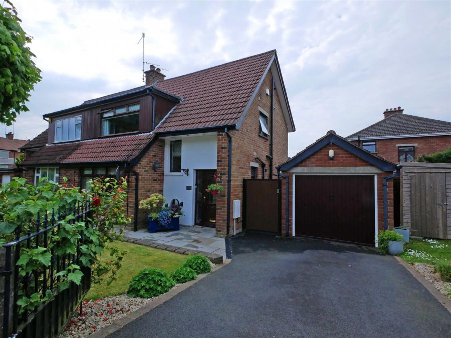 1 Carnbrae Avenue, Newton Park