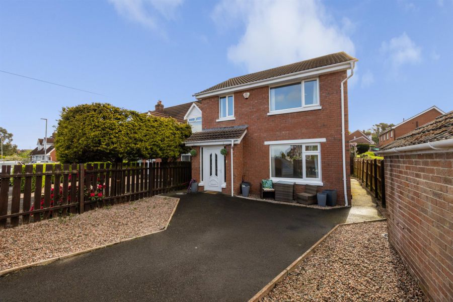 2A Carnbrae Avenue, Newton Park