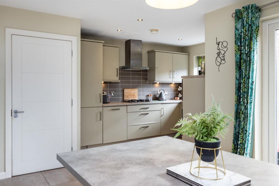 2A Carnbrae Avenue, Newton Park