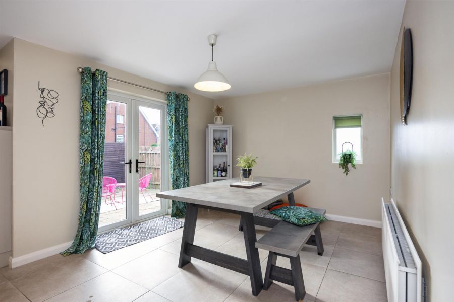 2A Carnbrae Avenue, Newton Park