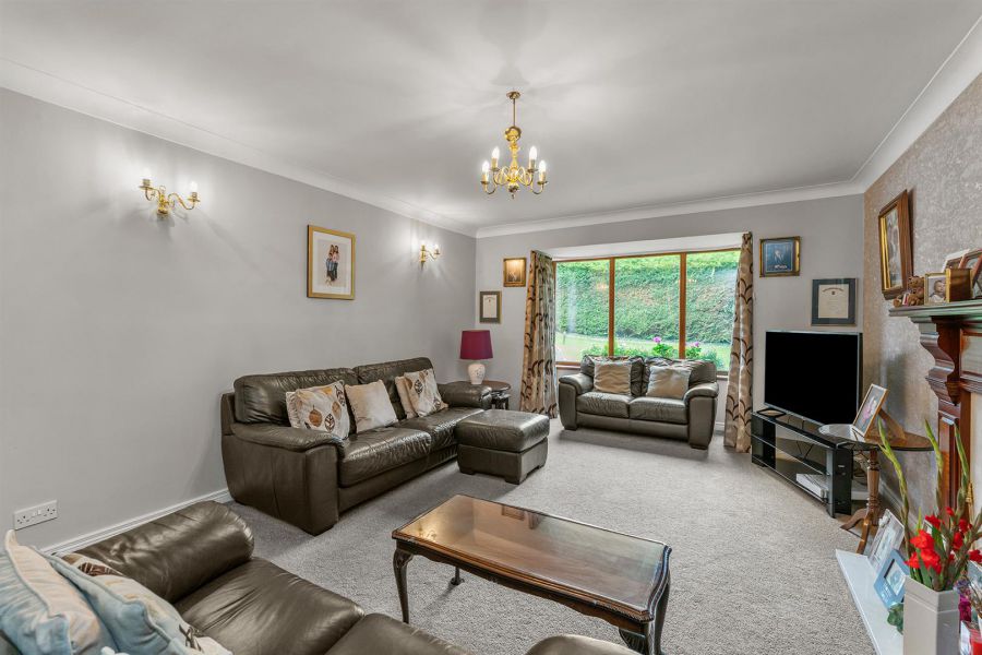4 Garland Crescent, Manse Road