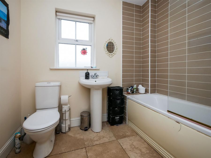 52 The Demesne, Hillsborough Road