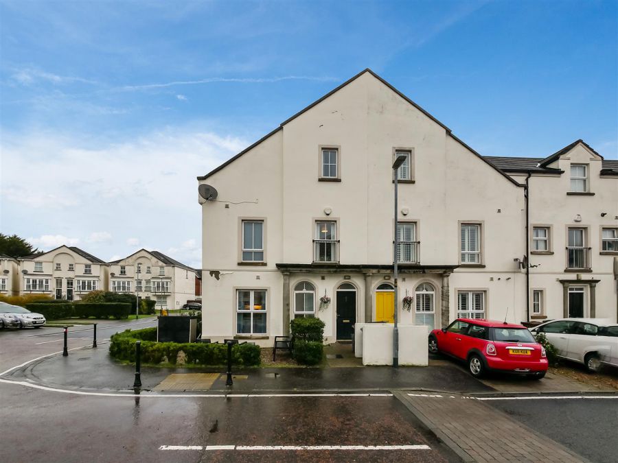 52 The Demesne, Hillsborough Road